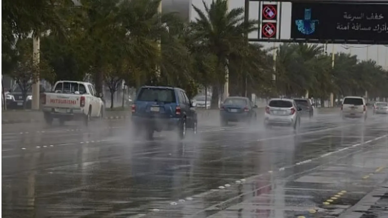 المركز الوطني للأرصاد يحدد المناطق الأكثر خطورة لهطول الأمطار في السعودية اليوم